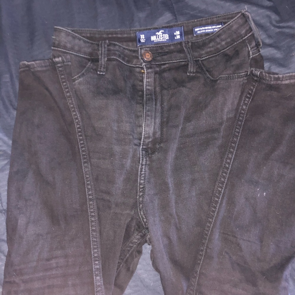 Curvy Ultra High Rise Hollister Jeans